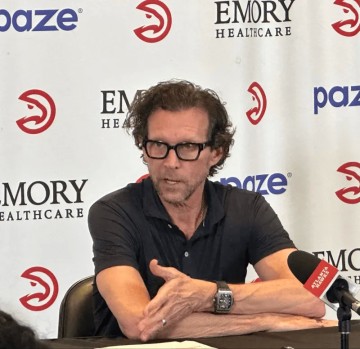 完美体育-斯奈德：全队仅出手了26次三分，冲击篮筐时缺乏分球视野