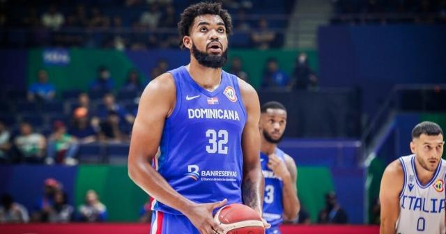 1693189343158075181.jpg b3ded086-karl-anthony-towns-italy-dominican-republic-2023-fiba-world-cup-950x500.jpg